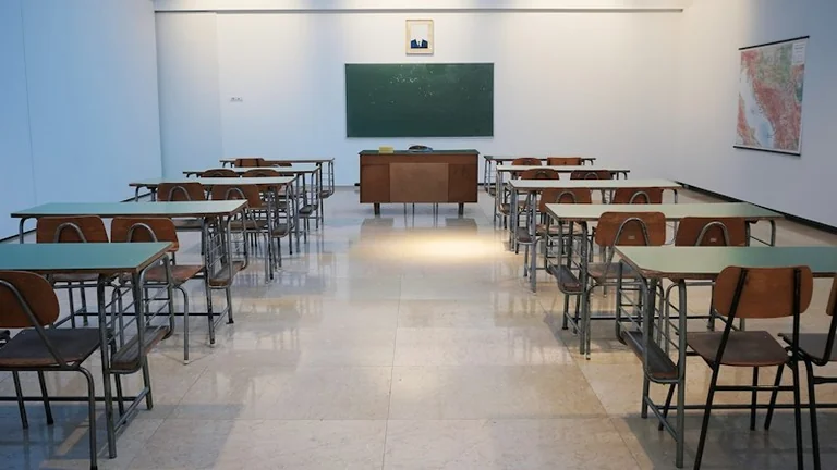 Powracający sen o egzaminie: skąd może się brać?